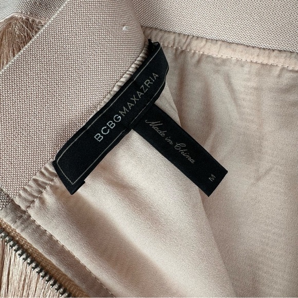 BCBGMAXAZRIA MODIE CROCHET FRINGE MINI SKIRT BARE PINK Size Medium - Picture 5 of 5